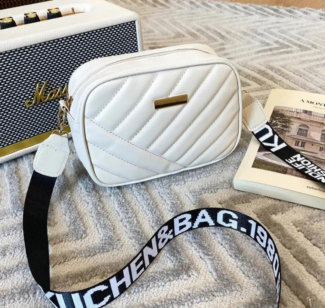 Urban Crossbody Bag - Black